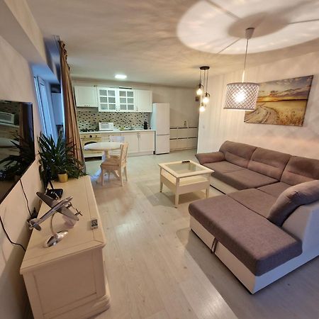 Wizz Pilot Residence Otopeni Dış mekan fotoğraf